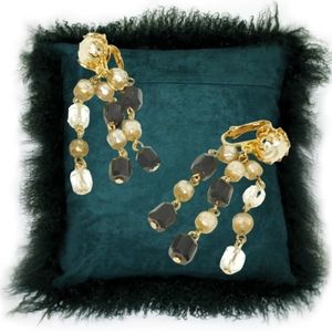 👣4/$20.  ~Sarah Coventry Fashion Earrings